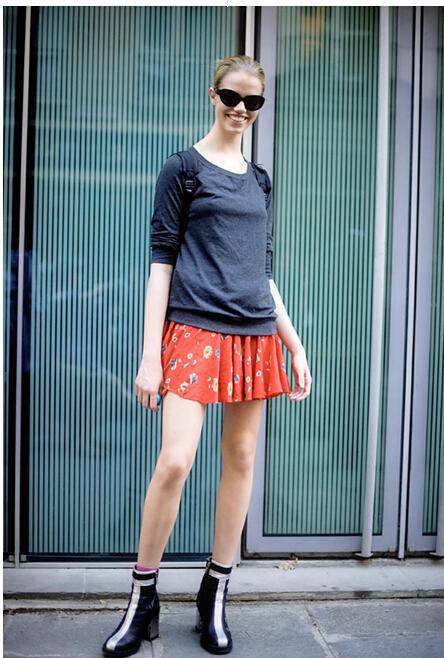 超短裙如何搭配最好看 這樣搭顯得腿更長喲