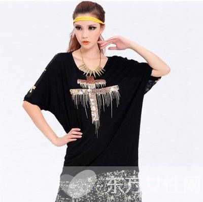 5款健美褲穿搭法 健美褲也能穿出時尚范