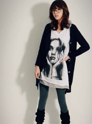 早秋穿什么百搭又保暖 黑色開衫好搭配又暖和