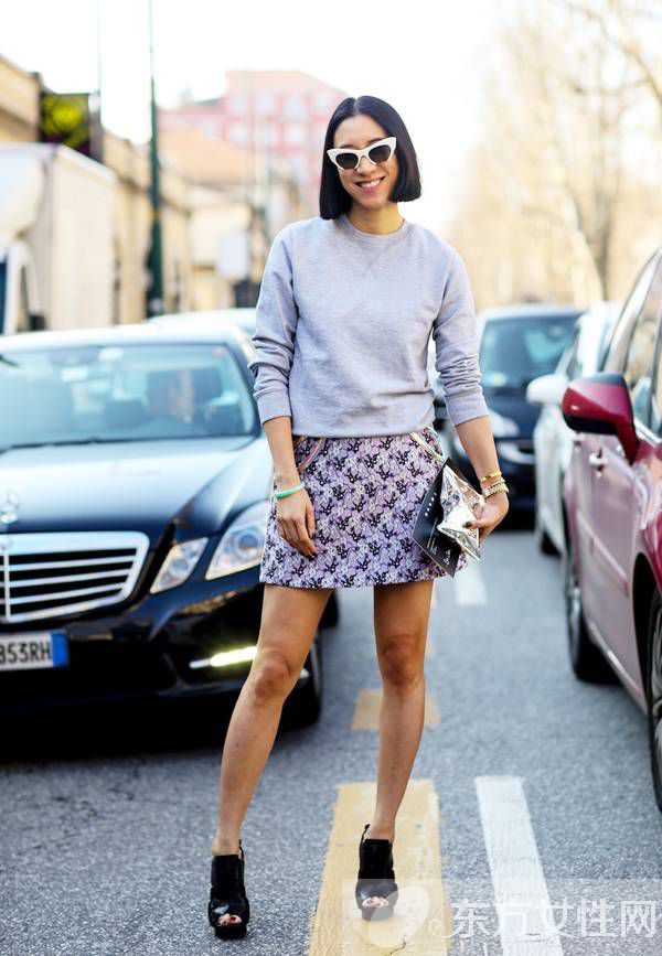 衛(wèi)衣配什么褲子好看 N種搭配技巧搭出你的時(shí)尚花樣