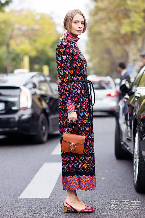 歐美時(shí)尚街拍 早春長裙搭配美美噠