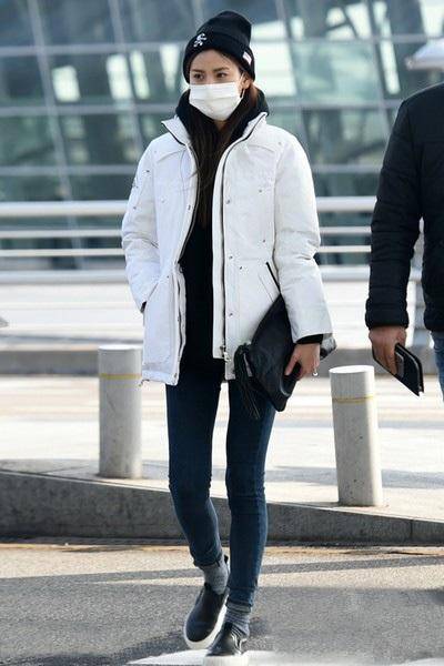 看時尚界名模街拍 教你如何穿好白色小清新