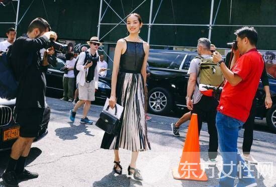 2016時裝周街拍 偷學她們的時尚搭配教程