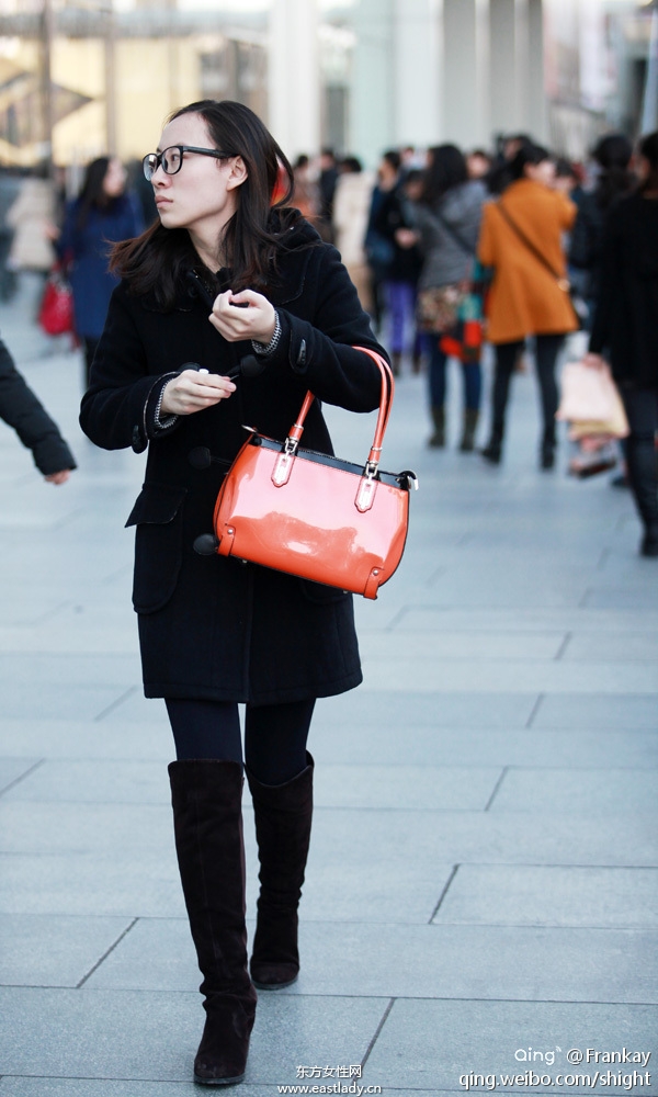 早春北京西單街拍流行黑色元素