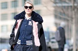 誰(shuí)說時(shí)尚的人兒不怕冷 快看她們的兩層外套穿搭法