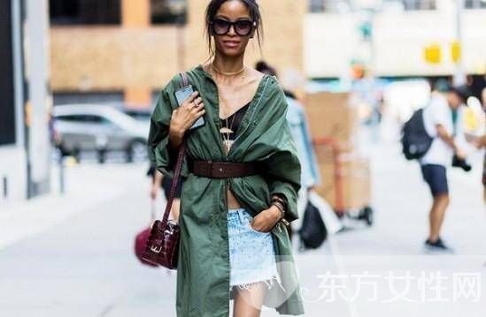 2016時(shí)裝周街拍 偷學(xué)她們的時(shí)尚搭配教程