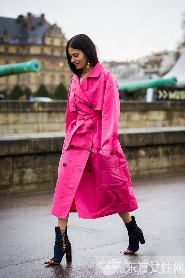 歐美街拍達(dá)人教你百變造型 一雙短靴隨便凹