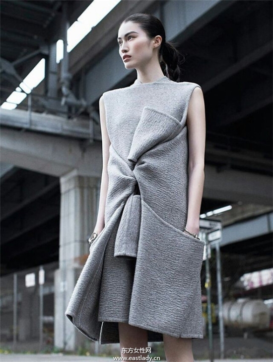 中國(guó)超模何穗街拍寫(xiě)真