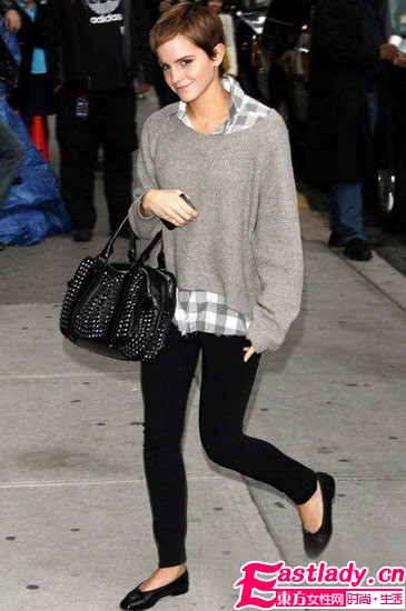 一件簡單灰毛衣 看明星搭出百變美麗