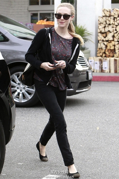 歐美明星初春優(yōu)雅出街 盡情詮釋時尚