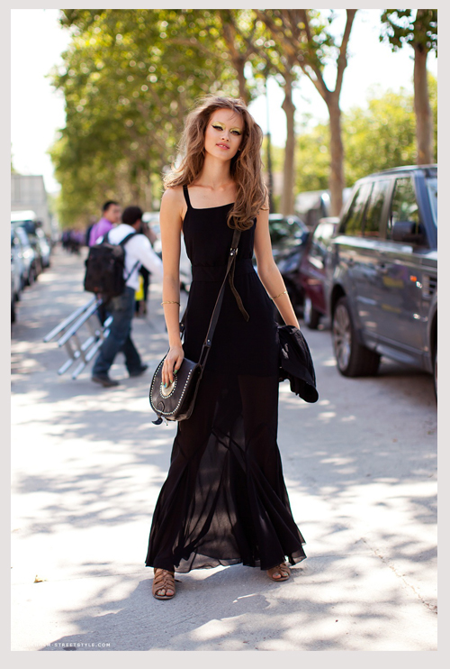 八月歐美街拍第一季 火辣裙子穿出清冷一夏