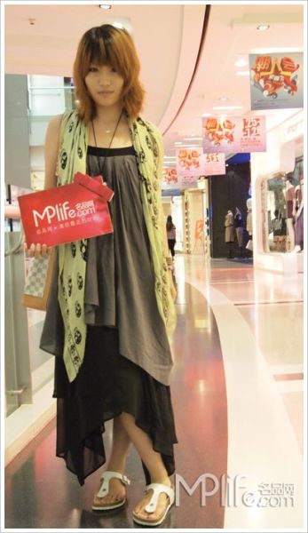 滬上街拍 看看誰的街頭裙裝最In