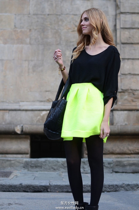 歐美潮人們今春潮搭有愛又養(yǎng)眼