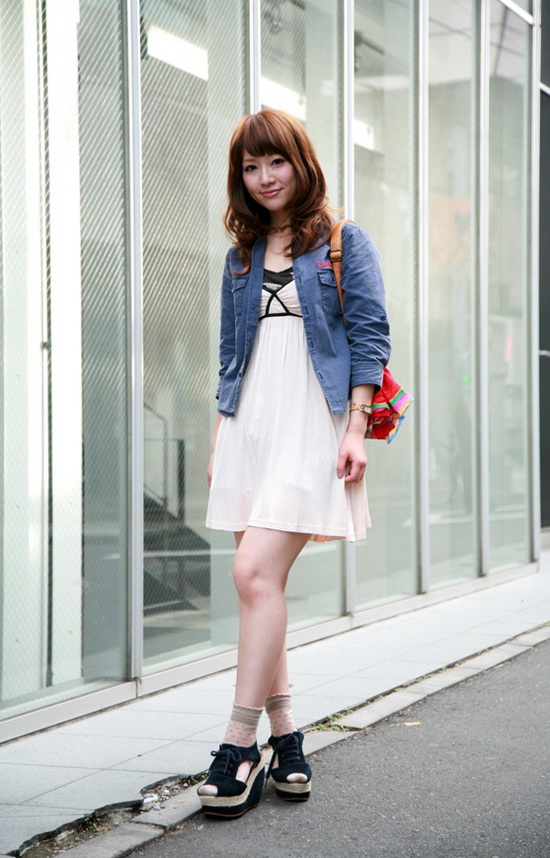 八月日本街拍 MM最?lèi)?ài)裙裝