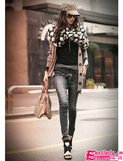 早秋圍巾時(shí)尚搭 搭出你的明星味