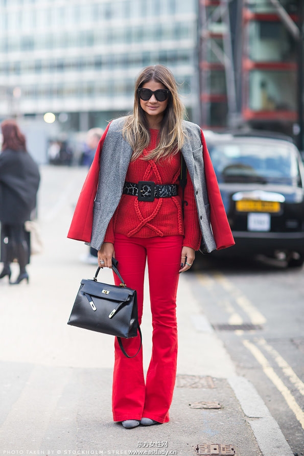 二月下旬歐美街頭看時(shí)尚達(dá)人如何穿衣搭配