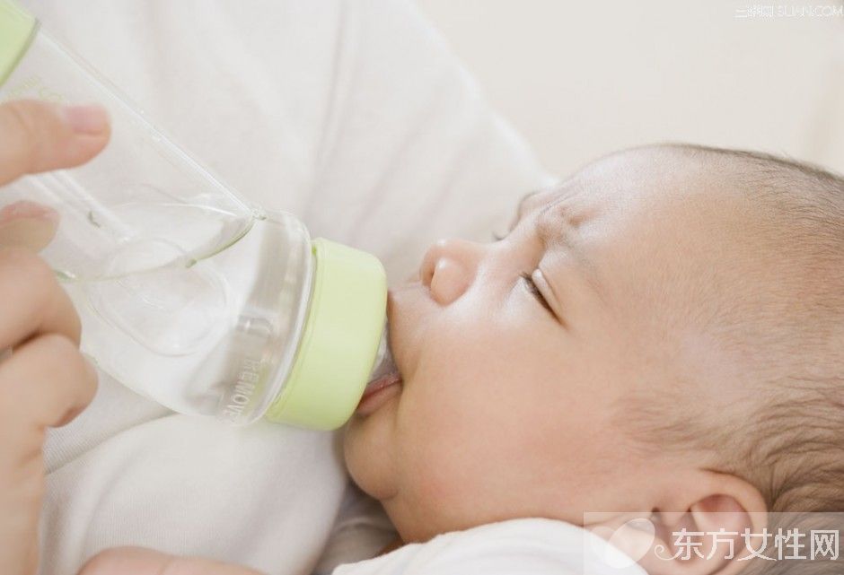 寶寶舌苔厚白是怎么回事 用這些方法可以解決舌苔厚白