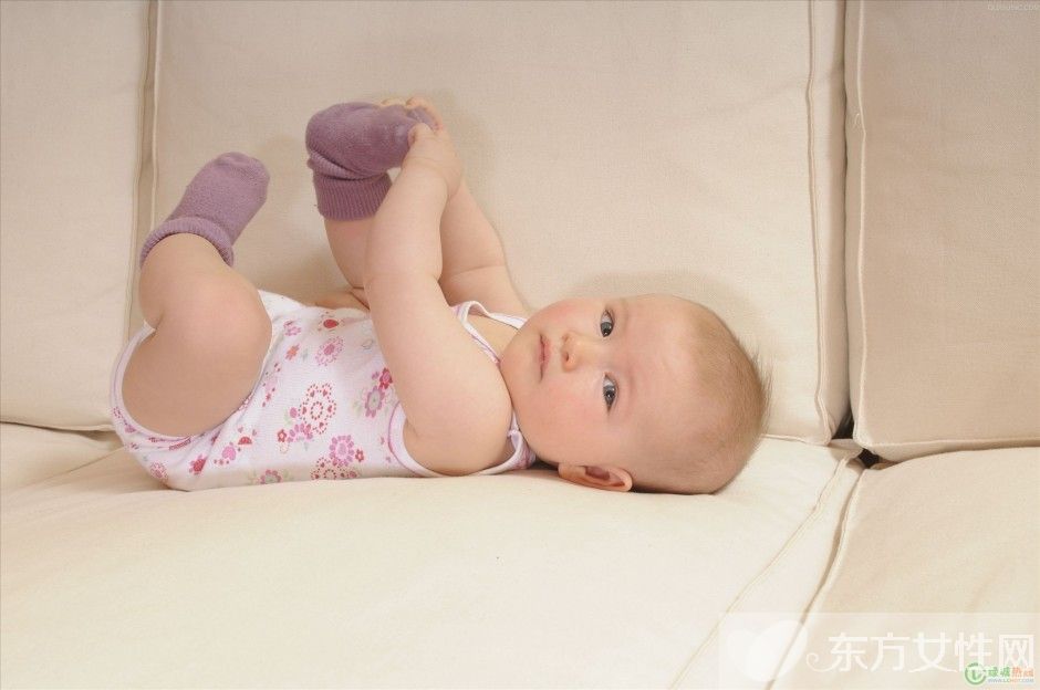 九個(gè)月寶寶發(fā)育指標(biāo) 九個(gè)月寶寶護(hù)理要點(diǎn)需記牢