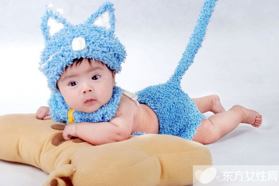 九個(gè)月的寶寶發(fā)育標(biāo)準(zhǔn) 9個(gè)月寶寶的基本技能表現(xiàn)