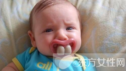 安撫奶嘴的利與弊 使用安撫奶嘴的注意事項