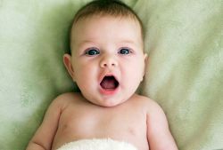 寶寶長牙期發(fā)燒怎么辦 揭秘其中的4大癥狀