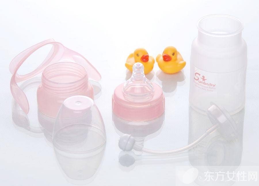 硅膠奶瓶多久換一次 四大特點(diǎn)告訴你硅膠奶瓶好不好