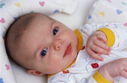 新生兒支原體肺炎 幼兒出現(xiàn)這些癥狀千萬不可大意