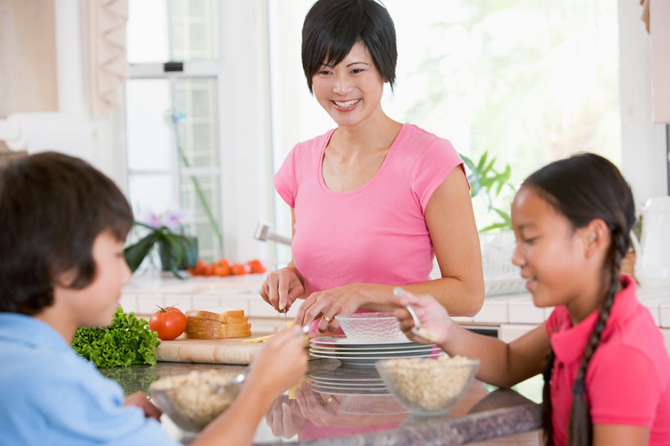 8種方法讓你的寶寶愛上吃飯