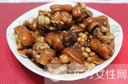 下奶豬蹄湯的做法 這些做法每天可以換著吃哦