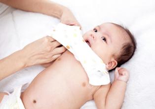 寶寶發(fā)燒怎么退燒 寶寶發(fā)燒怎么退燒最快