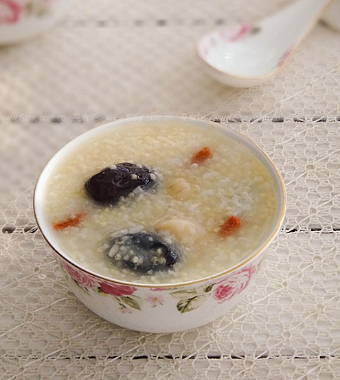 寶寶食譜 小麥大棗粥的做法