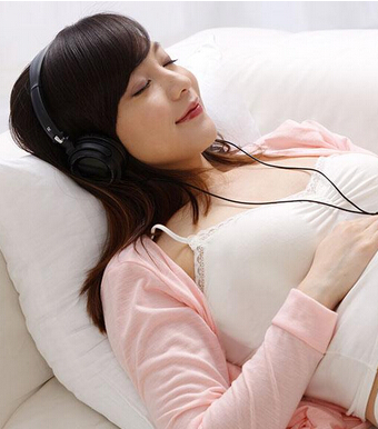 白領(lǐng)麗人 上班族孕婦夏季如何保健