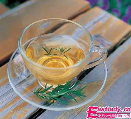 喝黑茶最宜減腹部脂肪