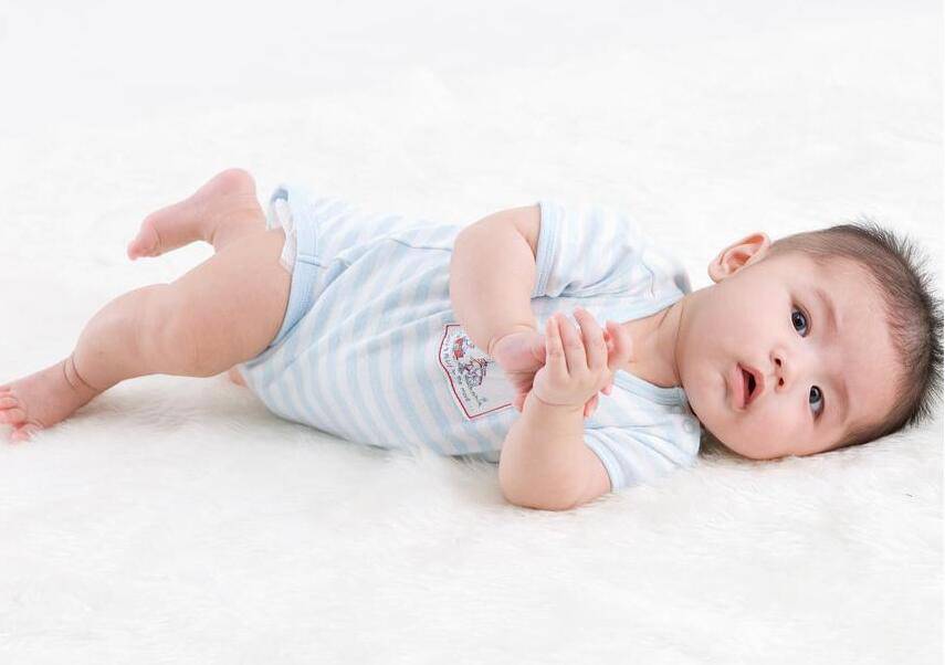 1-3歲寶寶早教訓(xùn)練 讓你的寶寶贏在起跑線上