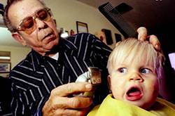 嬰兒什么時(shí)候理發(fā)好 六大事項(xiàng)不可馬虎