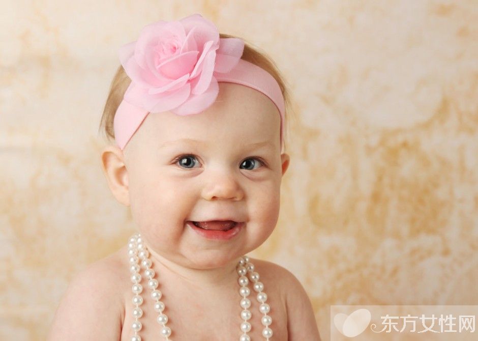 幼兒入園須知 孩子哭鬧著不想上學(xué)你該使使招