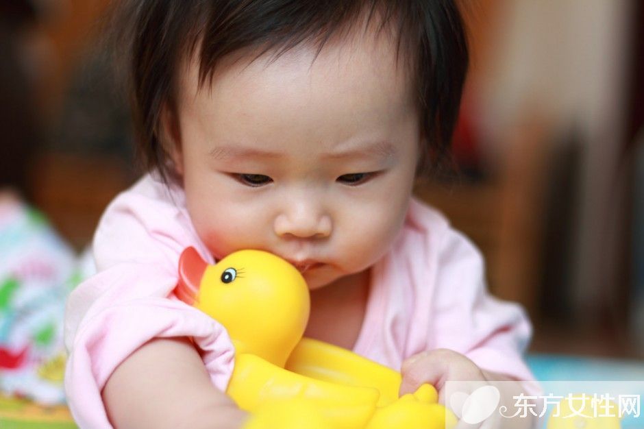 5個月寶寶的早期教育 這些早教誤區(qū)很多媽媽犯過哦