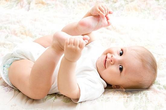 如何選購嬰兒濕巾 這十大細(xì)節(jié)寶媽要注意