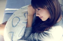 白帶黃是什么原因引起的 怎樣治療白帶發(fā)黃