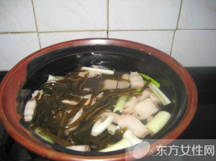 乳腺增生的早期癥狀 據(jù)說每個(gè)女生都有乳腺增生