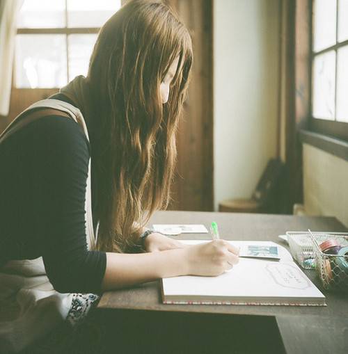 急性乳腺炎的正確護(hù)理 自我按摩可防治乳腺炎