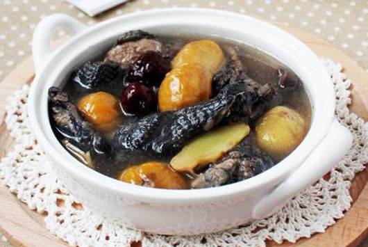 月經(jīng)不調(diào)莫慌 有烏雞湯幫你調(diào)經(jīng)