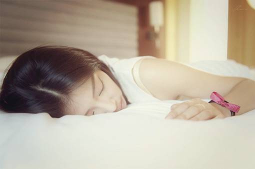 卵巢腫瘤的病因是什么 揭卵巢腫瘤的早期癥狀