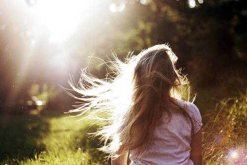 危險(xiǎn) 白帶發(fā)黃易患這4種婦科疾病