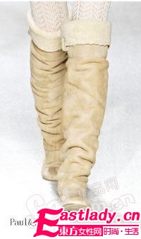 2010十二款潮流冬靴 中性運(yùn)動(dòng)范占據(jù)半壁江山