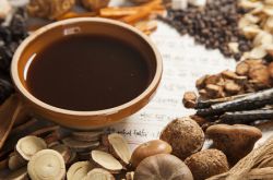 煎煮中藥的方法 中藥不宜用沸水泡