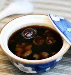 當歸的吃法 當歸紅糖茶補血養(yǎng)顏