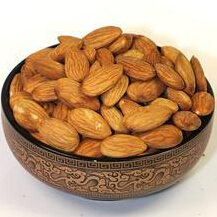 杏仁的功效與作用 杏仁和扁桃仁的區(qū)別