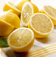 檸檬的作用 女性吃檸檬會減少色斑