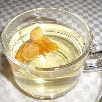 夏季如何防中暑 夏季用金銀花泡茶喝防中暑